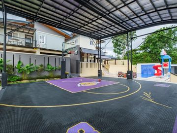 1,100 Sqm Fully Furnished Private Resort w/ AirBnB 2 Separate House for Sale in Amadeo Cavite
