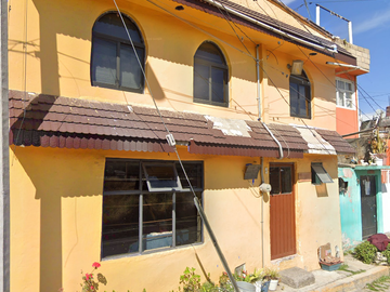 VENTA DE HERMOSA CASA EN FILBERTO GOMEZ, EL HIPICO, METEPEC, ESTADO DE MEXICO, EXCELENTE OPORTUNIDAD
