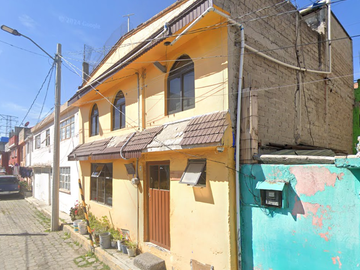 VENTA DE HERMOSA CASA EN FILBERTO GOMEZ, EL HIPICO, METEPEC, ESTADO DE MEXICO, EXCELENTE OPORTUNIDAD