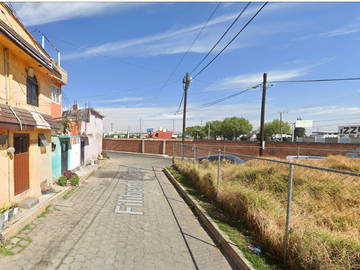 VENTA DE HERMOSA CASA EN FILBERTO GOMEZ, EL HIPICO, METEPEC, ESTADO DE MEXICO, EXCELENTE OPORTUNIDAD