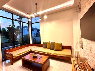 STUNNING INCOME GENERATING HOUSE FOR SALE IN AMADEO TAGAYTAY