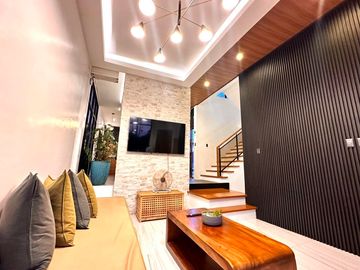 STUNNING INCOME GENERATING HOUSE FOR SALE IN AMADEO TAGAYTAY
