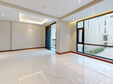 5BR Townhouse for Sale in Paranaque City