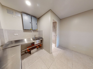 5BR Townhouse for Sale in Paranaque City