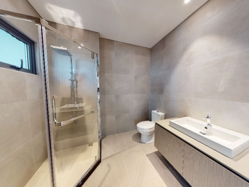 5BR Townhouse for Sale in Paranaque City