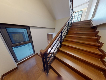 5BR Townhouse for Sale in Paranaque City