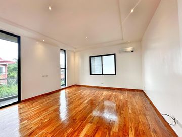 FOR SALE STUNNING BRAND NEW HOUSE FOR SALE IN BF HOMES