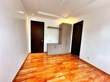 FOR SALE STUNNING BRAND NEW HOUSE FOR SALE IN BF HOMES