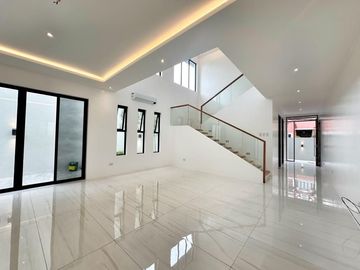 FOR SALE STUNNING BRAND NEW HOUSE FOR SALE IN BF HOMES