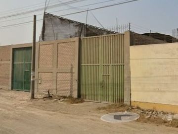Local Industrial En Venta En El Distrito Comas De 544.50 M2