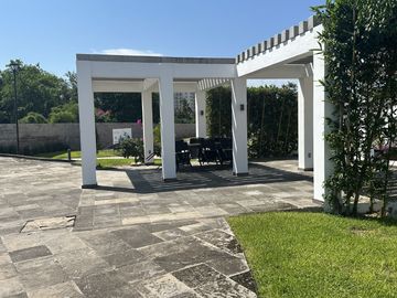 ESPECTACULAR CASA EN VENTA EN MAZATLAN SECTOR CERRITOS (MARALTO RESIDENCIAL) 4 RECAMARAS, A SOLO 200 MTS DEL MAR, PRIVADA CON ALBERCA