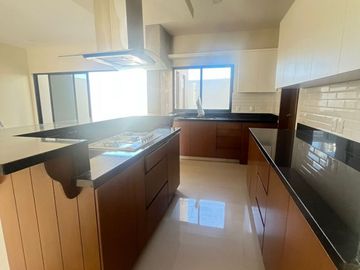 ESPECTACULAR CASA EN VENTA EN MAZATLAN SECTOR CERRITOS (MARALTO RESIDENCIAL) 4 RECAMARAS, A SOLO 200 MTS DEL MAR, PRIVADA CON ALBERCA