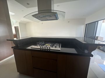 ESPECTACULAR CASA EN VENTA EN MAZATLAN SECTOR CERRITOS (MARALTO RESIDENCIAL) 4 RECAMARAS, A SOLO 200 MTS DEL MAR, PRIVADA CON ALBERCA