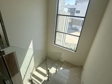 ESPECTACULAR CASA EN VENTA EN MAZATLAN SECTOR CERRITOS (MARALTO RESIDENCIAL) 4 RECAMARAS, A SOLO 200 MTS DEL MAR, PRIVADA CON ALBERCA