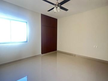 ESPECTACULAR CASA EN VENTA EN MAZATLAN SECTOR CERRITOS (MARALTO RESIDENCIAL) 4 RECAMARAS, A SOLO 200 MTS DEL MAR, PRIVADA CON ALBERCA