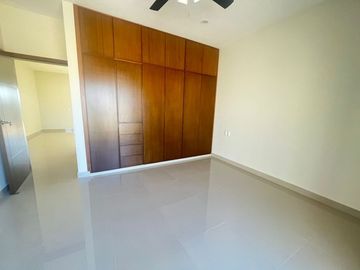 ESPECTACULAR CASA EN VENTA EN MAZATLAN SECTOR CERRITOS (MARALTO RESIDENCIAL) 4 RECAMARAS, A SOLO 200 MTS DEL MAR, PRIVADA CON ALBERCA