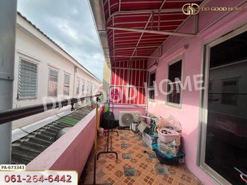 Townhouse, Sirikarn Village Phutthabucha 36, Bang Mot, near Thonburi Rom Park