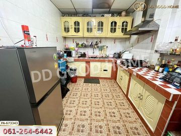 Townhouse, Sirikarn Village Phutthabucha 36, Bang Mot, near Thonburi Rom Park