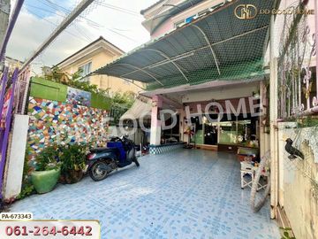 Townhouse, Sirikarn Village Phutthabucha 36, Bang Mot, near Thonburi Rom Park
