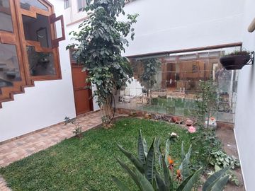 Hermosa Casa En Santiago De Surco - Parque Ecológico Loma Amarilla