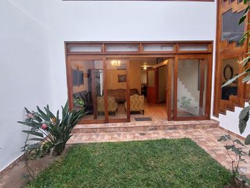 Hermosa Casa En Santiago De Surco - Parque Ecológico Loma Amarilla