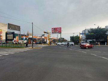Hermosa Casa En Santiago De Surco - Parque Ecológico Loma Amarilla