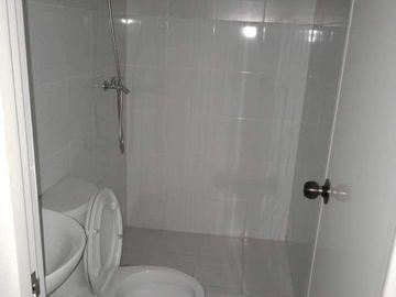 CAMBRIDGE VILLAGE OFFERS 1BR CONDO UNIT NEAR EASTWOOD, TIENDESITAS, BGC, AND SM MEGAMALL