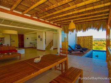 ¡SE VENDE EXCLUSIVA CASA DE PLAYA EN CONDOMINIO PUNTA SAL BAY HOUSE, TUMBES!