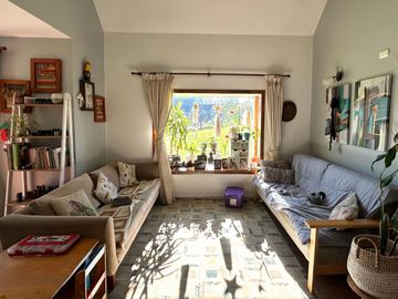Se vende hermosa casa en sector Cabo Blanco,1230 mts2 aprox. Rol .