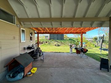 Se vende hermosa casa en sector Cabo Blanco,1230 mts2 aprox. Rol .