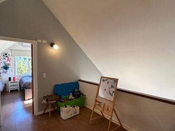 Se vende hermosa casa en sector Cabo Blanco,1230 mts2 aprox. Rol .