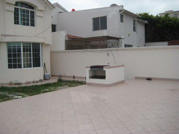 Casa en venta Fracc. Hacienda Agua Caliente, Tijuana, Baja California, Mexico.