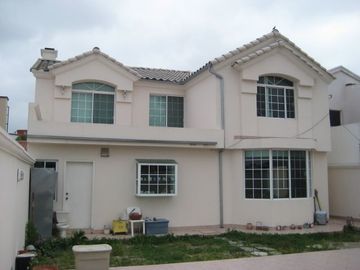 Casa en venta Fracc. Hacienda Agua Caliente, Tijuana, Baja California, Mexico.