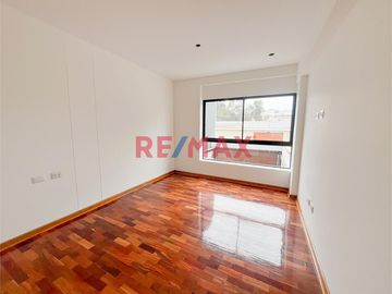Se Vende Departamento De Estreno 210M2