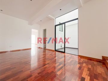 Se Vende Departamento De Estreno 210M2