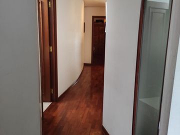 VENTA DE LINDO DEPARTAMENTO EN AURORA MIRAFLORES FRENTE A PARQUE