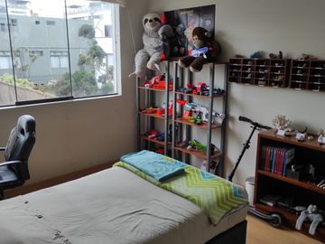 VENTA DE LINDO DEPARTAMENTO EN AURORA MIRAFLORES FRENTE A PARQUE