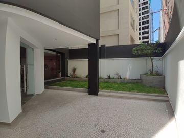 805 Excelente Inversión: República de El Salvador Espectacular Suite 27,77 m de Venta. A estrenar !