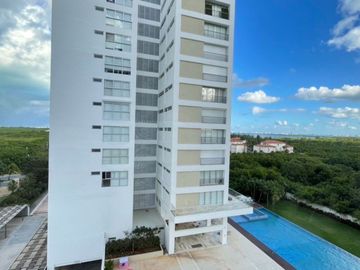 Condo con balcón, amenidades exclusivas, en venta, Zona Las Américas, Cancún