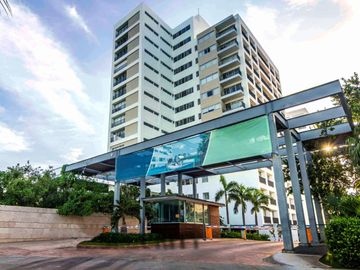 Condo con balcón, amenidades exclusivas, en venta, Zona Las Américas, Cancún