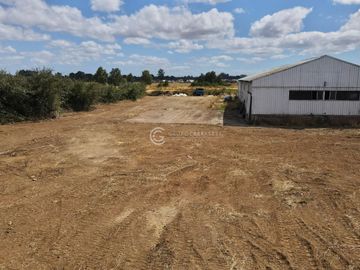 TERRENO 1.3 HA INDUSTRIAL ORILLA RUTA 5 SUR