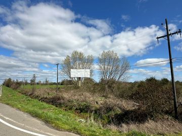 TERRENO 1.3 HA INDUSTRIAL ORILLA RUTA 5 SUR