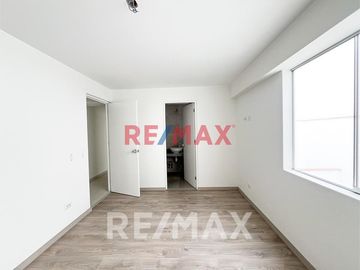 Se Vende Departamento Flat De Estreno En La Molina - 104 M2