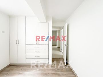 Se Vende Departamento Flat De Estreno En La Molina - 104 M2