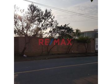 Se Vende Terreno En El Sol De La Molina - 1000M2
