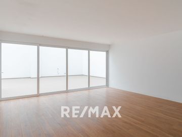 VENTA DE HERMOSO DPTO FLAT EN SAN ISIDRO 1ER PISO 413 M2