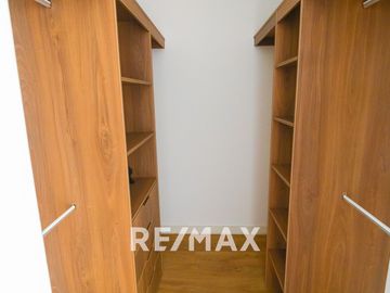VENTA DE HERMOSO DPTO FLAT EN SAN ISIDRO 1ER PISO 413 M2