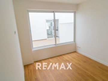 VENTA DE HERMOSO DPTO FLAT EN SAN ISIDRO 1ER PISO 413 M2