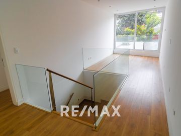 VENTA DE HERMOSO DPTO FLAT EN SAN ISIDRO 1ER PISO 413 M2