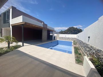 CASAS DE VENTA EN EL ARENAL CON PISCINA